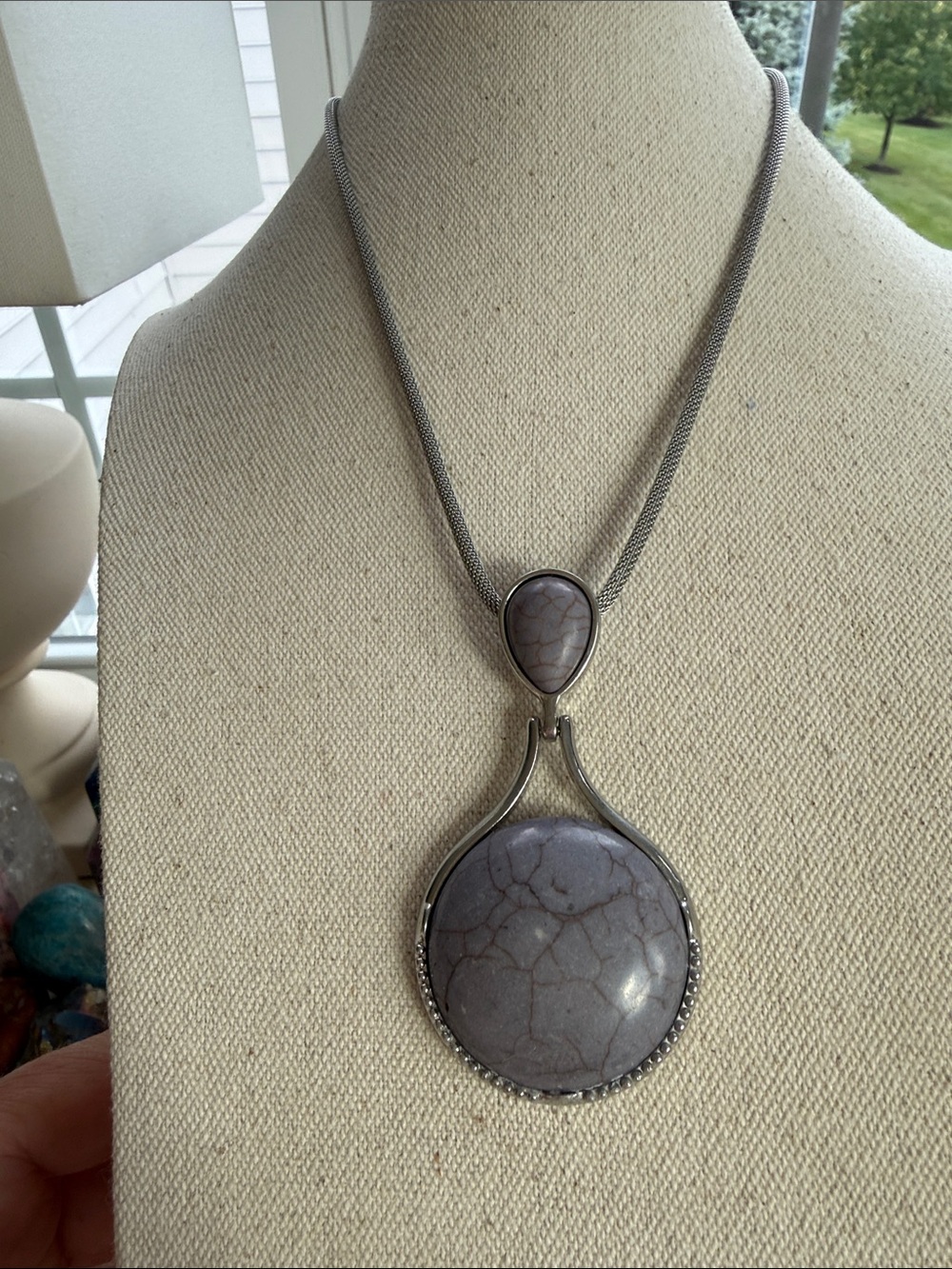 Elegant Gray Howlite Stone Pendant Necklace - Women Jewelry